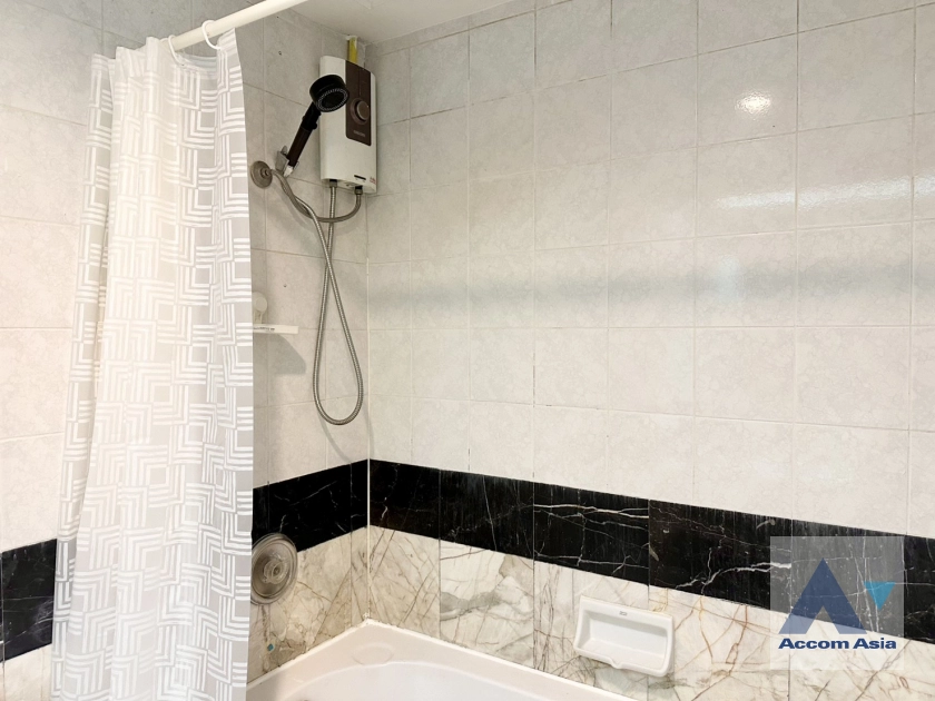 11  1 br Condominium for rent and sale in Ploenchit ,Bangkok BTS Ratchadamri at The Grand Regent AA44850