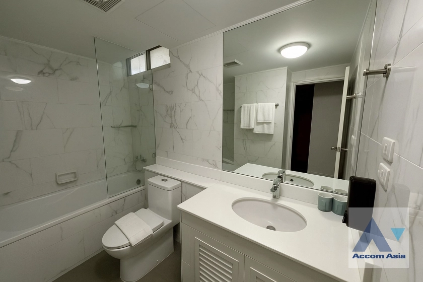 10  3 br Apartment For Rent in Sukhumvit ,Bangkok BTS Nana at Contemporary Lifestyle AA44852