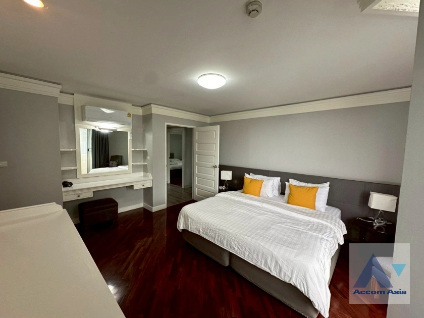 7  3 br Apartment For Rent in Sukhumvit ,Bangkok BTS Nana at Contemporary Lifestyle AA44852