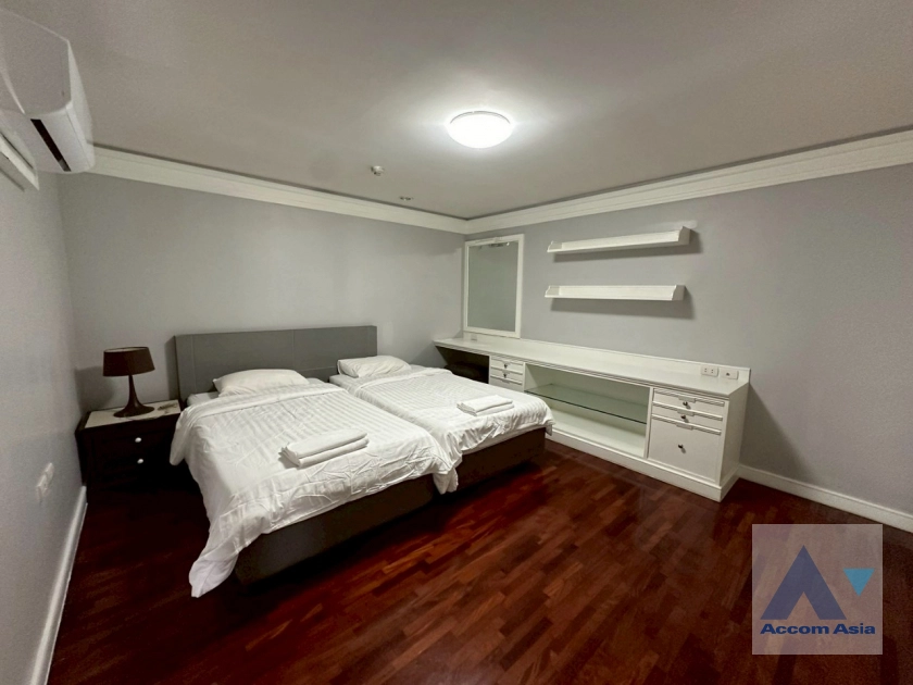 9  3 br Apartment For Rent in Sukhumvit ,Bangkok BTS Nana at Contemporary Lifestyle AA44852