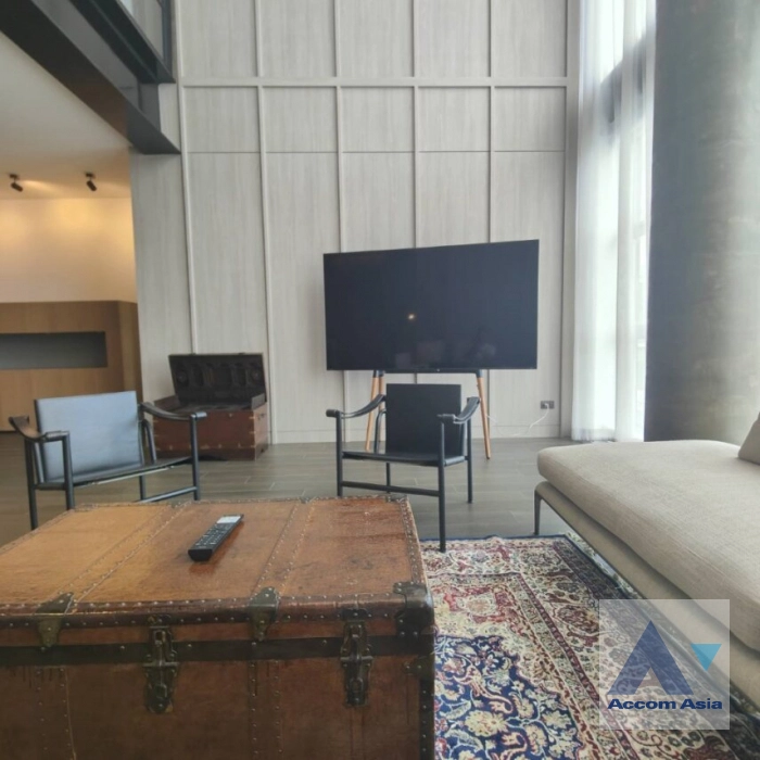 Double High Ceiling, Duplex Condo, Penthouse, Pet friendly condominium for rent in Sukhumvit, Bangkok Code AA44855