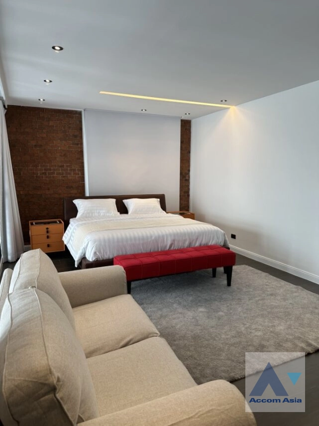 12  6 br Condominium for rent and sale in Sukhumvit ,Bangkok BTS Ekkamai at Penthouse Condominium 3 AA44855