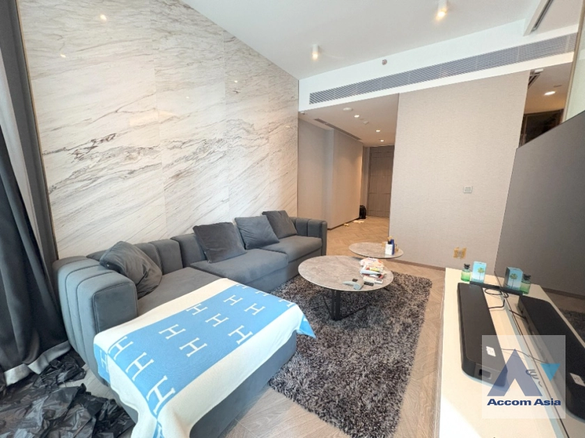 unit 1 Bedroom  Condominium For Sale in Sukhumvit, Bangkok  near BTS Phrom Phong (AA44858)