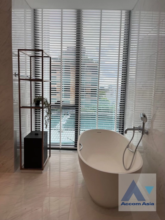 13  2 br Condominium For Sale in Ploenchit ,Bangkok BTS Chitlom at The Residences at Sindhorn Kempinski Hotel Bangkok AA44861