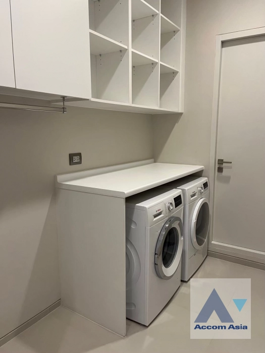 21  2 br Condominium For Sale in Ploenchit ,Bangkok BTS Chitlom at The Residences at Sindhorn Kempinski Hotel Bangkok AA44861