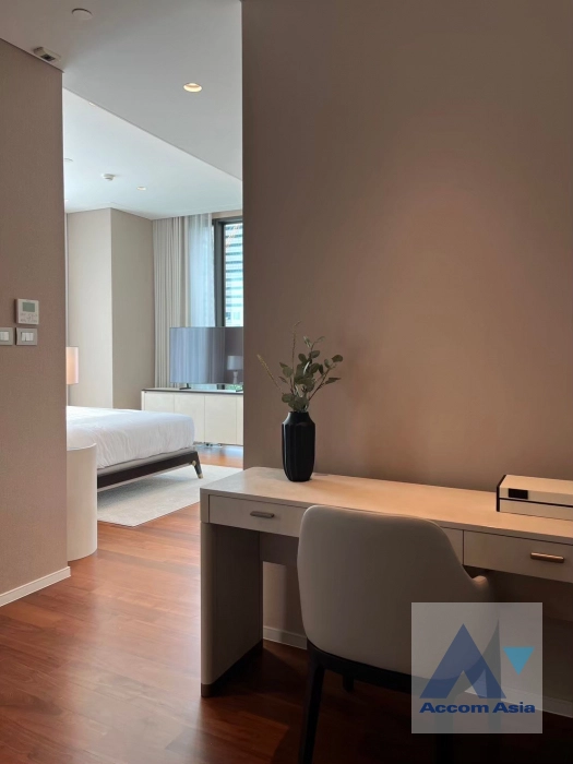 17  2 br Condominium For Sale in Ploenchit ,Bangkok BTS Chitlom at The Residences at Sindhorn Kempinski Hotel Bangkok AA44861