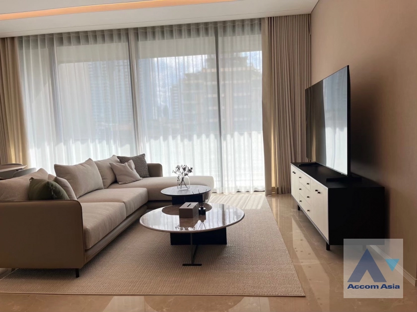 unit 2 Bedrooms  Condominium For Sale in Ploenchit, Bangkok  near BTS Chitlom (AA44861)