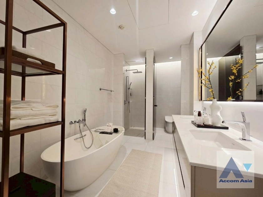 11  2 br Condominium For Sale in Ploenchit ,Bangkok BTS Chitlom at The Residences at Sindhorn Kempinski Hotel Bangkok AA44862