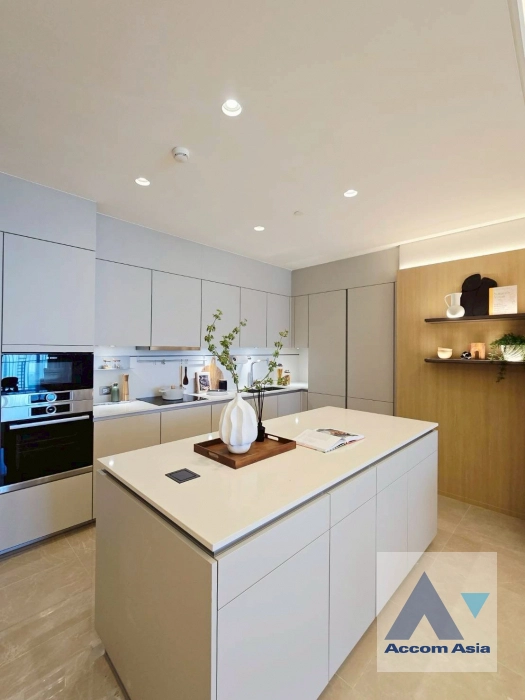 16  2 br Condominium For Sale in Ploenchit ,Bangkok BTS Chitlom at The Residences at Sindhorn Kempinski Hotel Bangkok AA44862