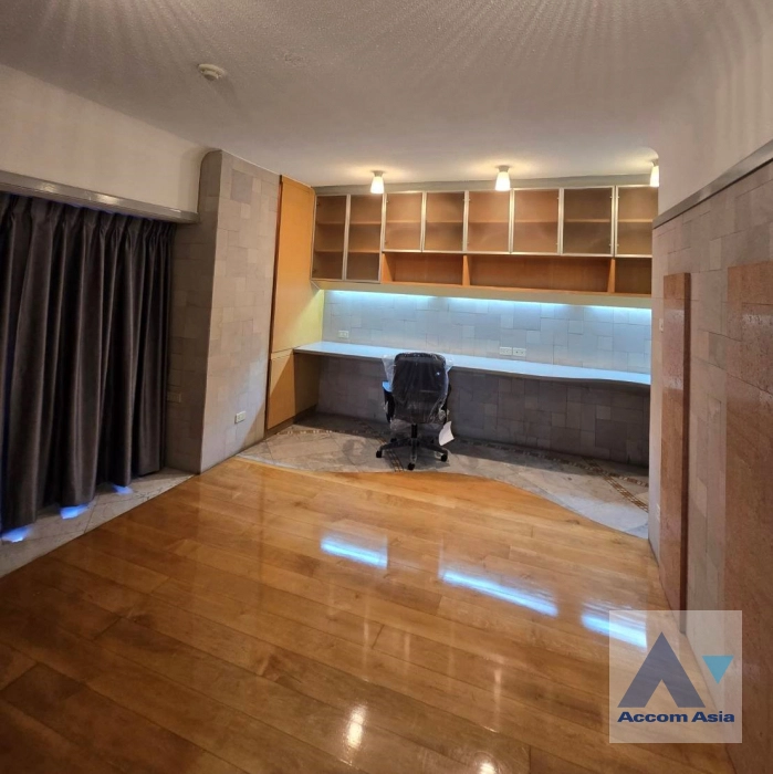 5  2 br Condominium for rent and sale in Ploenchit ,Bangkok BTS Chitlom at Sithakarn Condominium AA44865