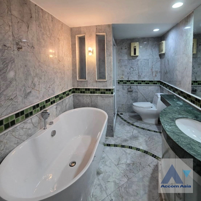 12  2 br Condominium for rent and sale in Ploenchit ,Bangkok BTS Chitlom at Sithakarn Condominium AA44865