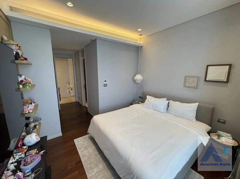 14  3 br Condominium For Sale in Ploenchit ,Bangkok BTS Chitlom at The Residences at Sindhorn Kempinski Hotel Bangkok AA44874