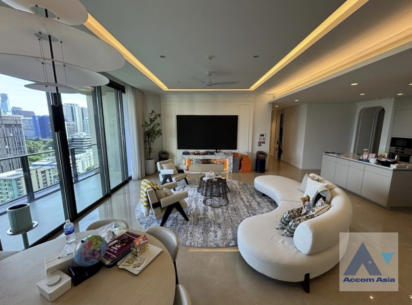6  3 br Condominium For Sale in Ploenchit ,Bangkok BTS Chitlom at The Residences at Sindhorn Kempinski Hotel Bangkok AA44874