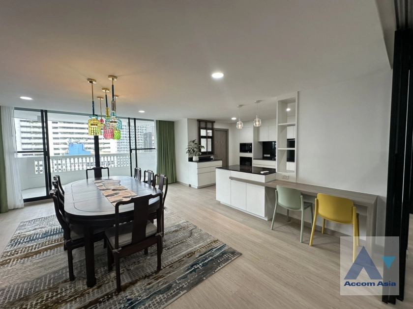 unit 3 Bedrooms  Condominium For Rent & Sale in Sukhumvit, Bangkok  near BTS Asok - MRT Sukhumvit (AA44877)