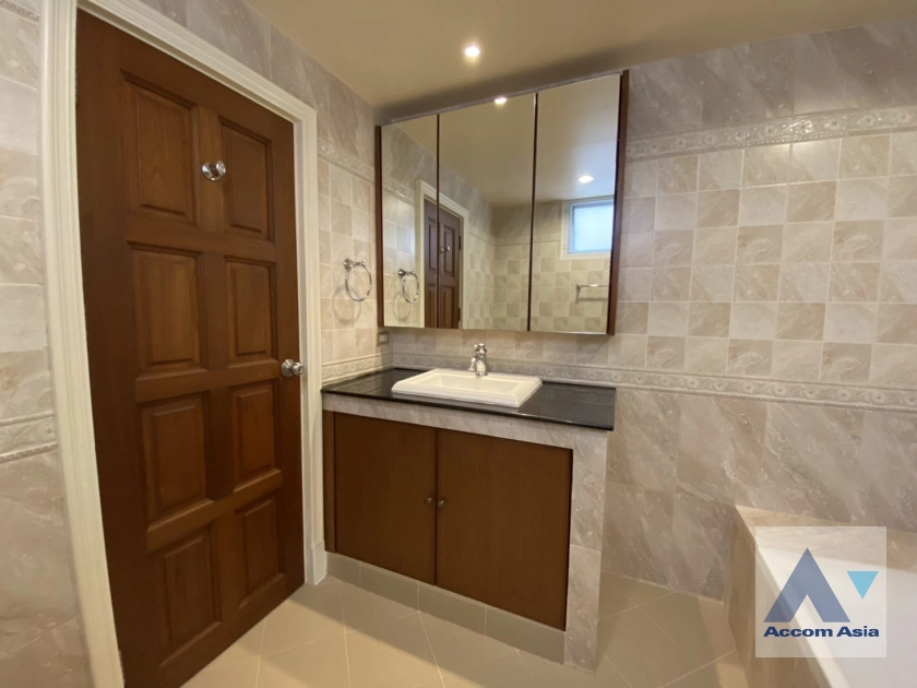 11  3 br Condominium For Sale in Sukhumvit ,Bangkok BTS Phrom Phong at Grand Ville House 1 AA44885
