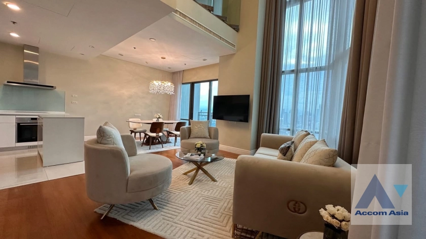 Bright Sukhumvit 24 Condominium  3 Bedroom for Sale BTS Phrom Phong in Sukhumvit Bangkok