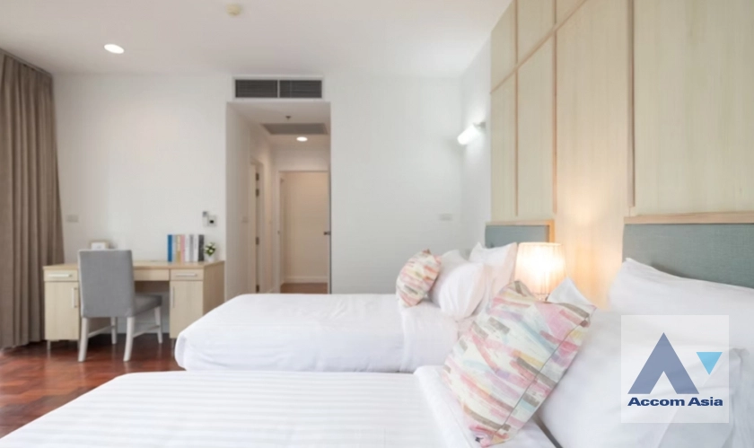 15  4 br Apartment for rent and sale in Sukhumvit ,Bangkok BTS Phrom Phong at Perfect for a big family AA44900