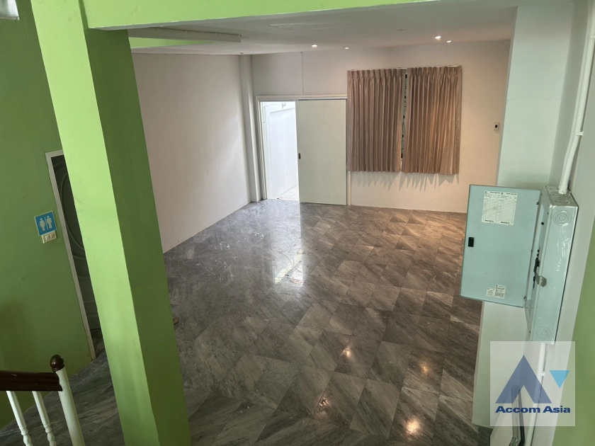 unitHome Office |  6 Bedrooms  Townhouse For Rent & Sale in Sukhumvit, Bangkok  (AA44904)