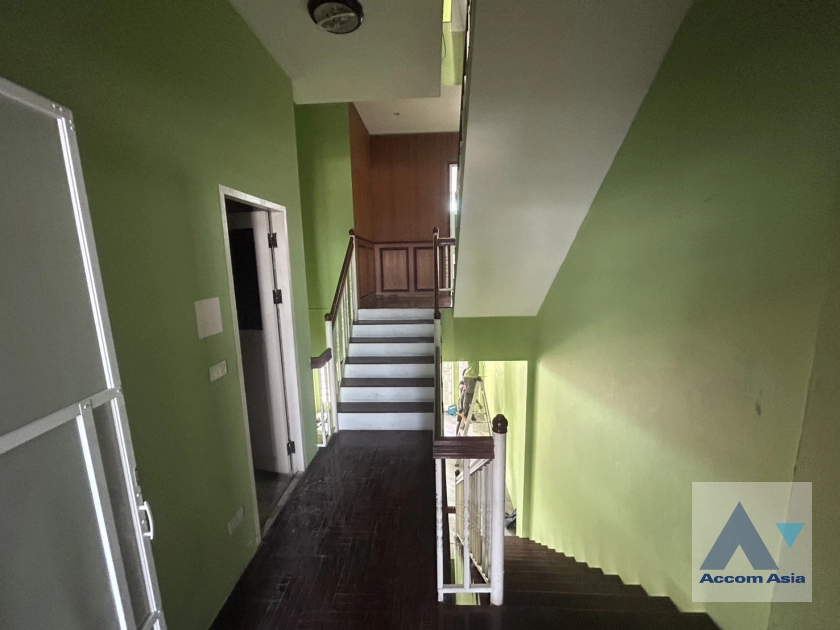  1  6 br Townhouse for rent and sale in Sukhumvit ,Bangkok  AA44904