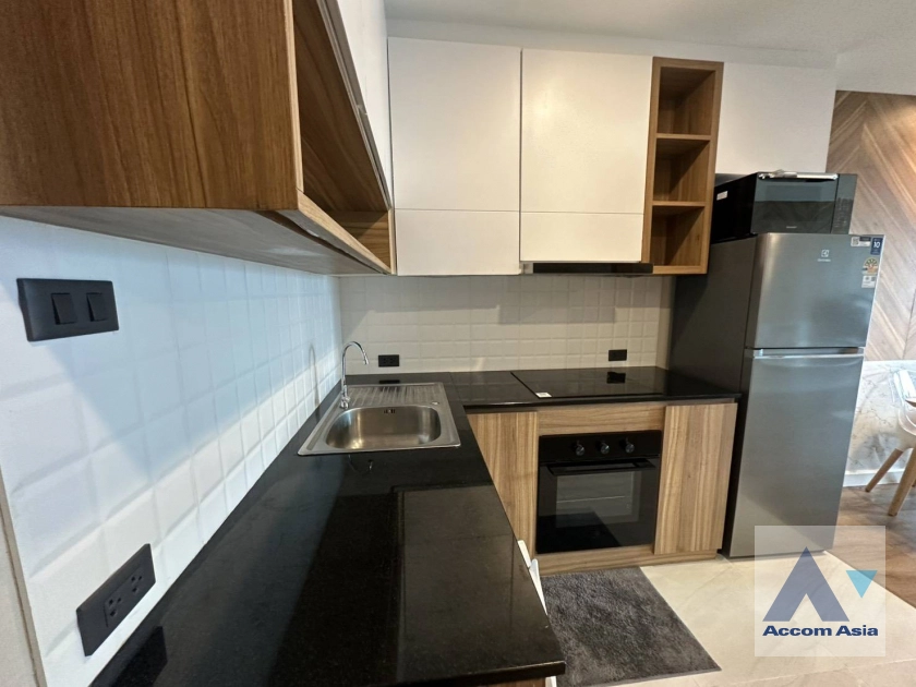 10  2 br Condominium For Rent in Ploenchit ,Bangkok BTS Chitlom at President Place AA44906