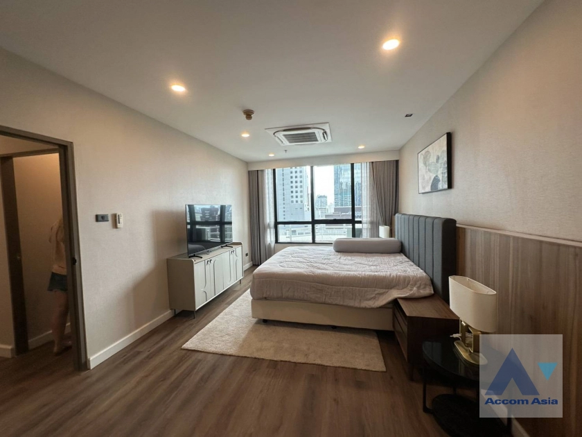 13  2 br Condominium For Rent in Ploenchit ,Bangkok BTS Chitlom at President Place AA44906