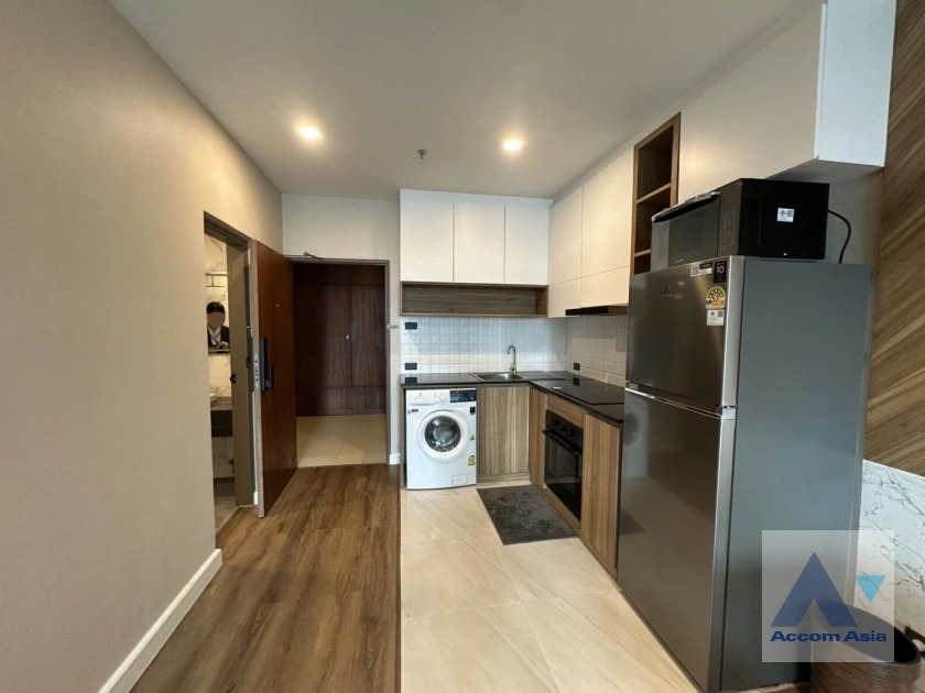 11  2 br Condominium For Rent in Ploenchit ,Bangkok BTS Chitlom at President Place AA44906