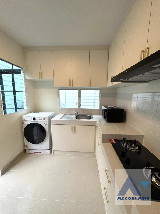 7  4 br House for rent and sale in Samutprakan ,Samutprakan  at Villaggio 3 Srinakarin Bangna AA44907