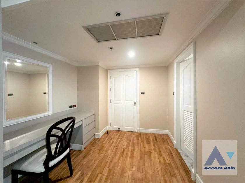 31  3 br Apartment for rent and sale in Sukhumvit ,Bangkok BTS Asok - MRT Sukhumvit at A Classic Style AA44908