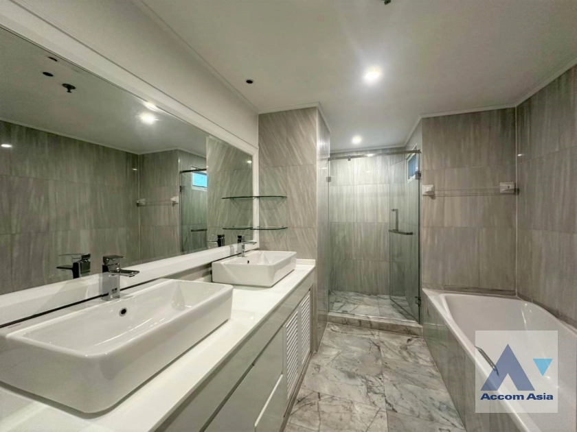 17  3 br Apartment for rent and sale in Sukhumvit ,Bangkok BTS Asok - MRT Sukhumvit at A Classic Style AA44908