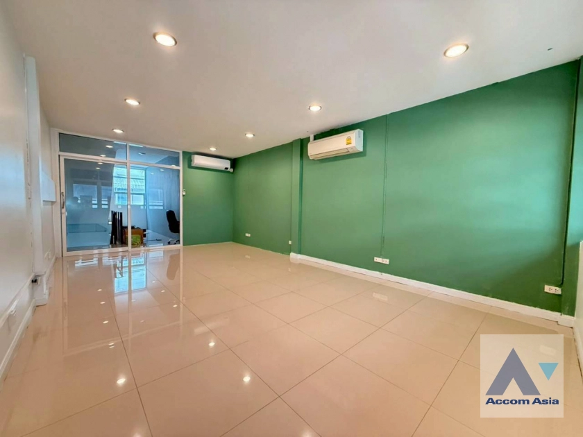 5  3 br Townhouse For Sale in Sukhumvit ,Bangkok BTS Phrom Phong - MRT Queen Sirikit National Convention Center AA44912