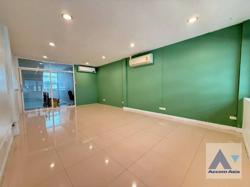 6  3 br Townhouse For Sale in Sukhumvit ,Bangkok BTS Phrom Phong - MRT Queen Sirikit National Convention Center AA44912