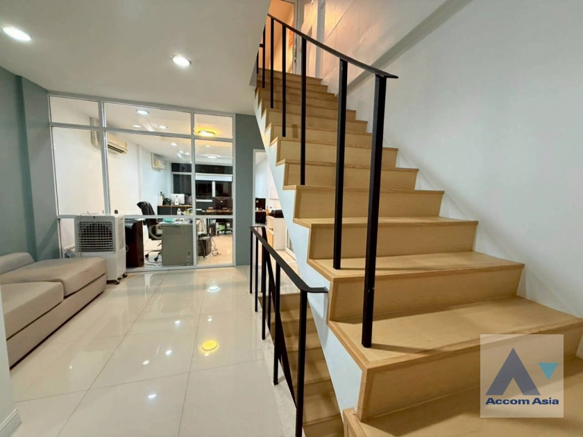 19  3 br Townhouse For Sale in Sukhumvit ,Bangkok BTS Phrom Phong - MRT Queen Sirikit National Convention Center AA44912