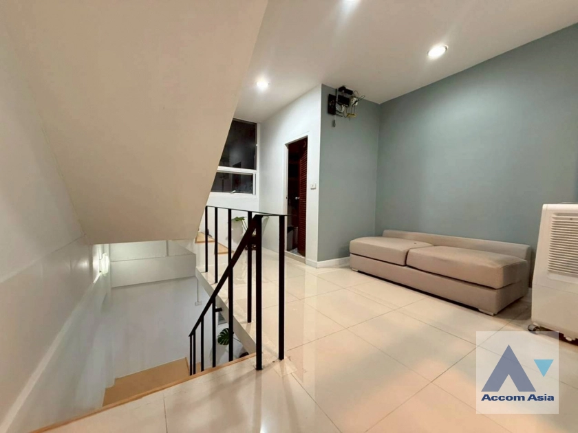 23  3 br Townhouse For Sale in Sukhumvit ,Bangkok BTS Phrom Phong - MRT Queen Sirikit National Convention Center AA44912