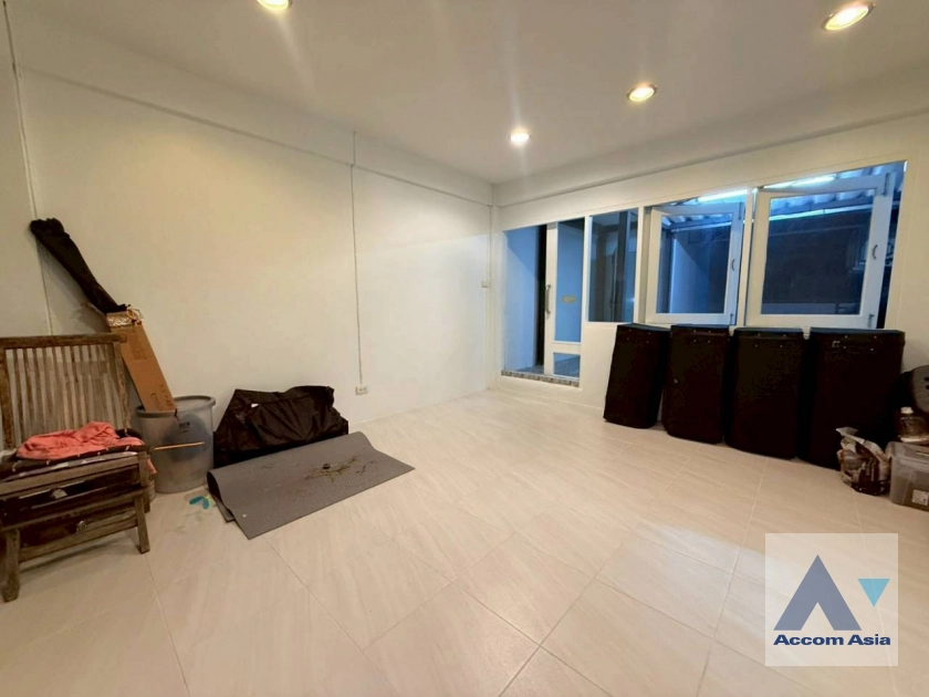 27  3 br Townhouse For Sale in Sukhumvit ,Bangkok BTS Phrom Phong - MRT Queen Sirikit National Convention Center AA44912