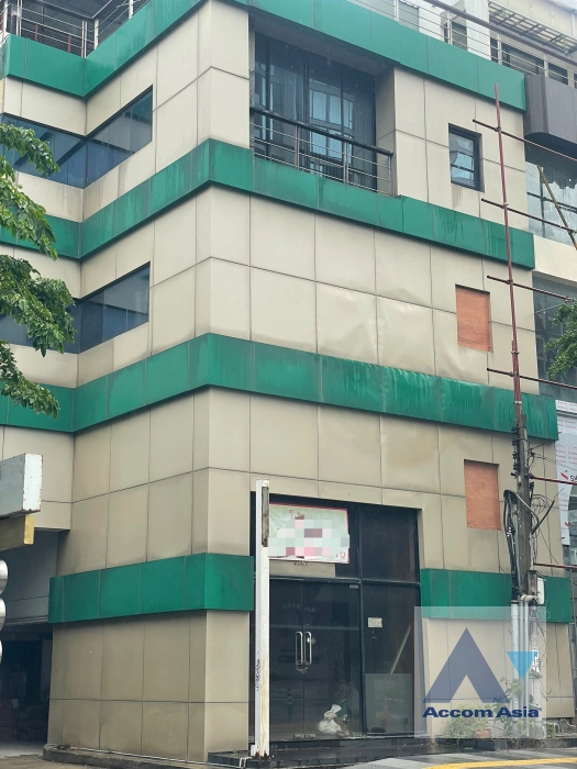 unit Building For Rent in Ploenchit, Bangkok  near BTS Ratchadamri (AA44914)
