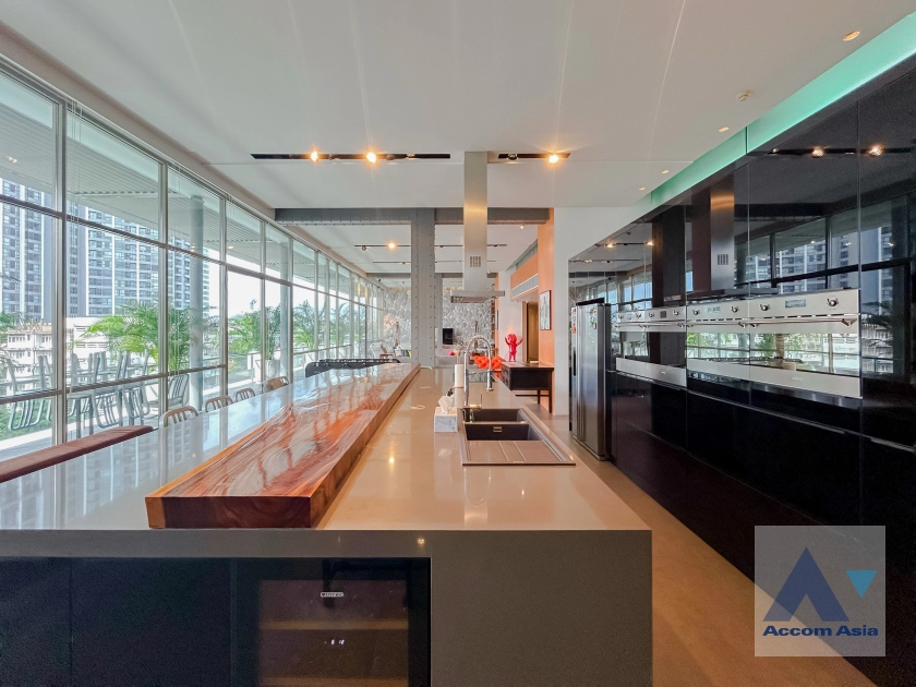 9  4 br Condominium For Sale in Sukhumvit ,Bangkok BTS Phra khanong at Ficus Lane AA44915