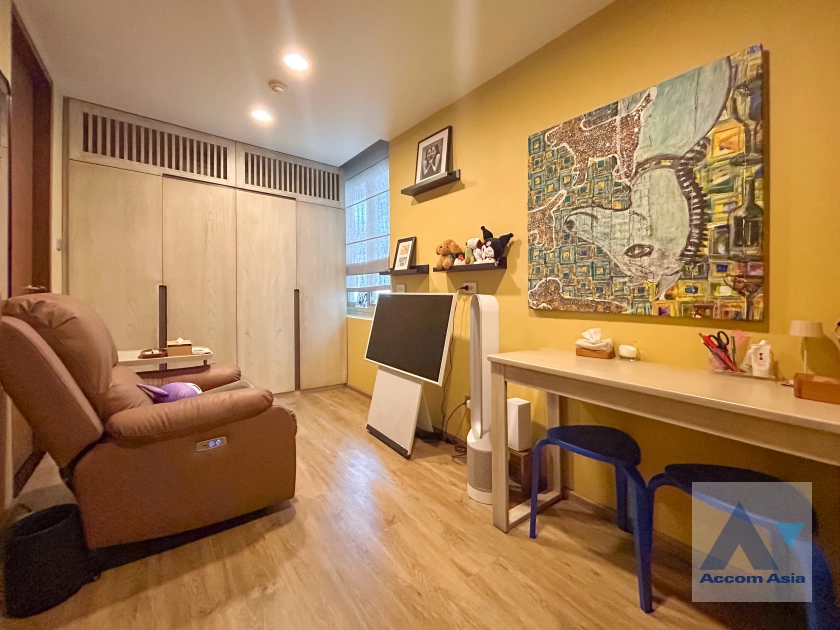 15  4 br Condominium For Sale in Sukhumvit ,Bangkok BTS Phra khanong at Ficus Lane AA44915