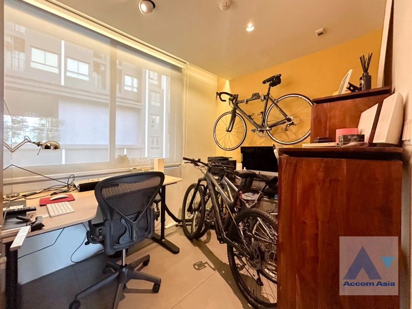 22  4 br Condominium For Sale in Sukhumvit ,Bangkok BTS Phra khanong at Ficus Lane AA44915