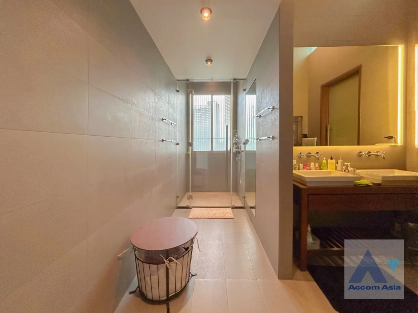 34  4 br Condominium For Sale in Sukhumvit ,Bangkok BTS Phra khanong at Ficus Lane AA44915