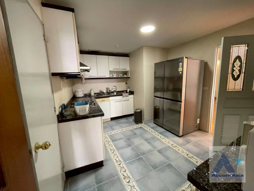 8  3 br Condominium For Sale in Sukhumvit ,Bangkok  at President Park Sukhumvit 24   AA44917