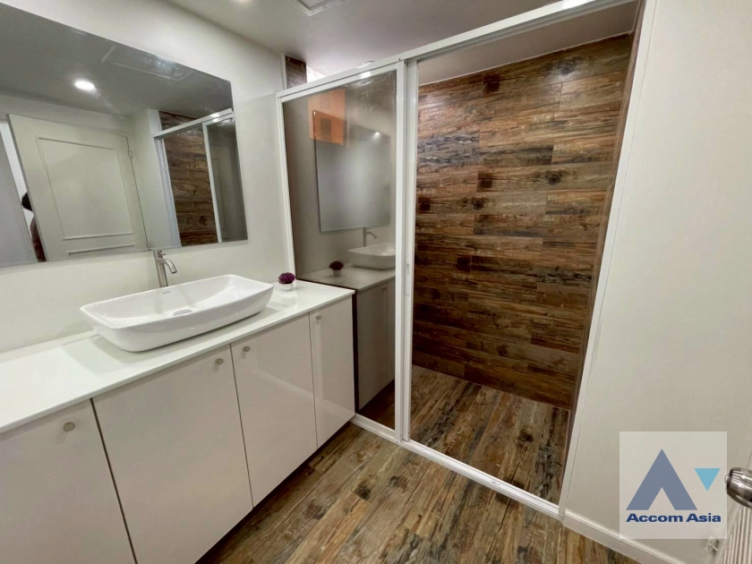 17  3 br Condominium for rent and sale in Sukhumvit ,Bangkok  at President Park Sukhumvit 24   AA44918