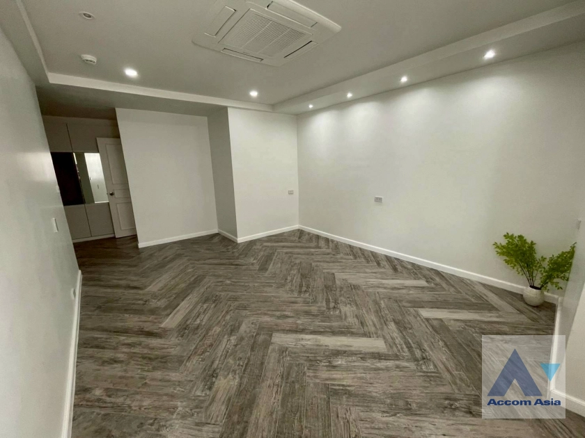 6  3 br Condominium for rent and sale in Sukhumvit ,Bangkok  at President Park Sukhumvit 24   AA44918