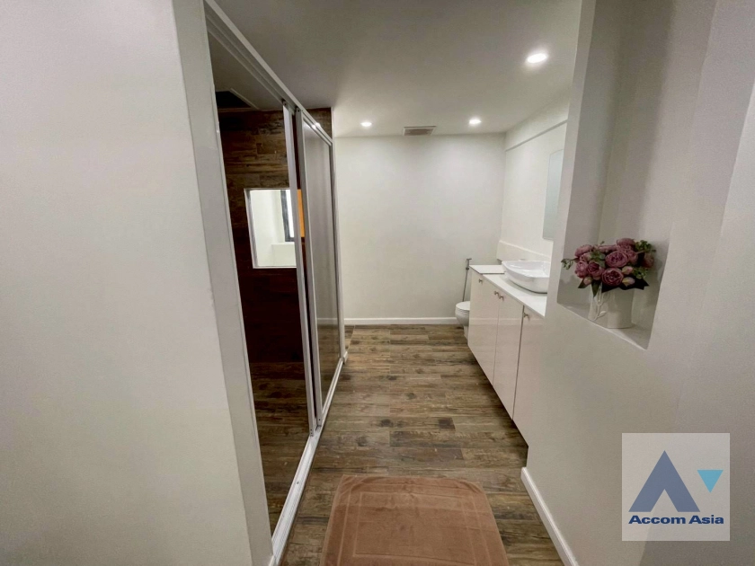 12  3 br Condominium for rent and sale in Sukhumvit ,Bangkok  at President Park Sukhumvit 24   AA44918