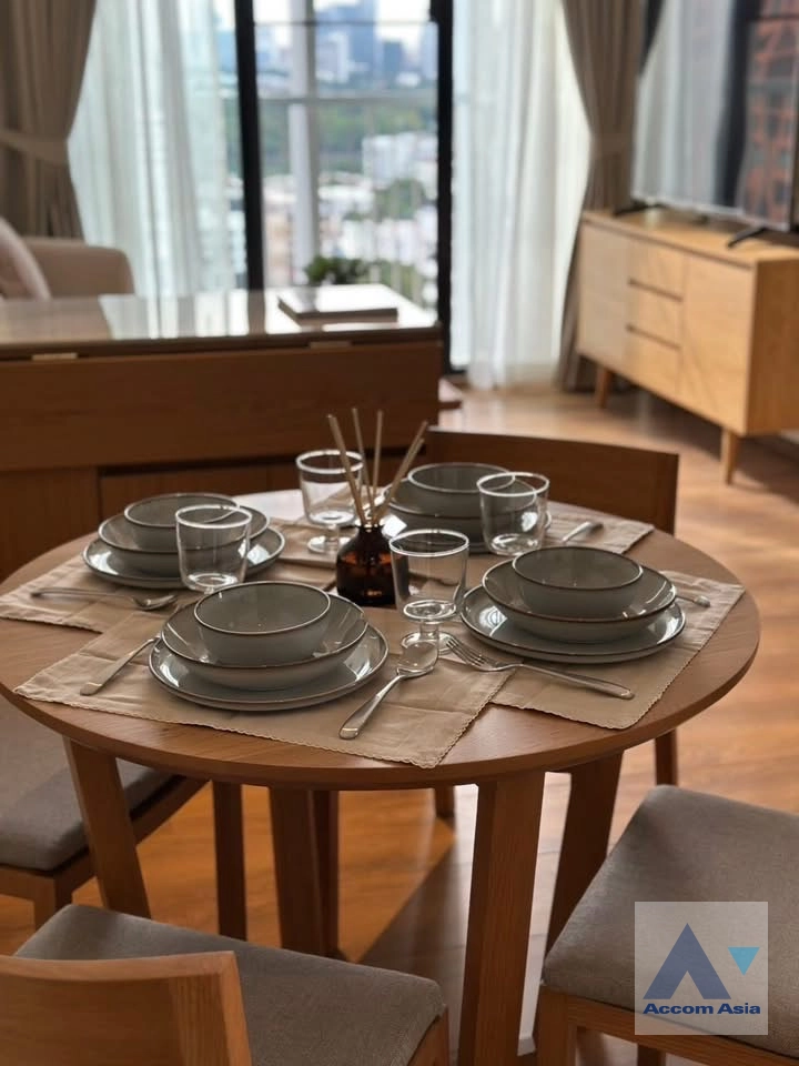 unitFully Furnished, Newly renovated |  2 Bedrooms  Condominium For Rent & Sale in Sukhumvit, Bangkok  near BTS Phrom Phong (AA44928)