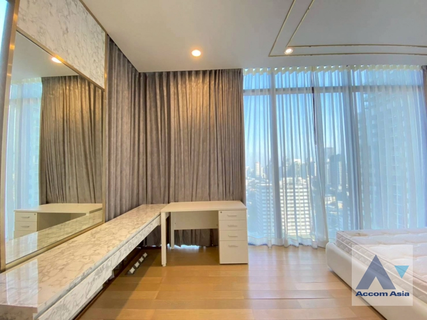 18  2 br Condominium For Rent in Sukhumvit ,Bangkok BTS Phrom Phong at Vittorio Sukhumvit 39 AA44942