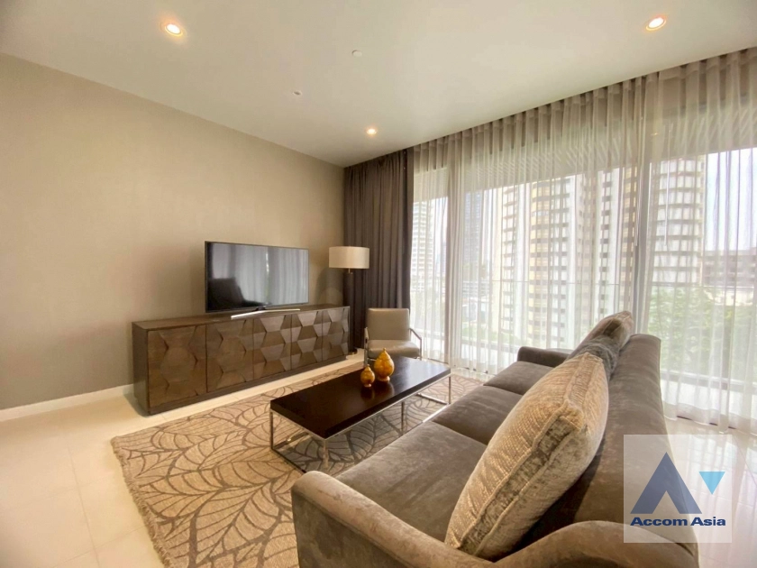 unit 2 Bedrooms  Condominium For Sale in Sukhumvit, Bangkok  near BTS Phrom Phong (AA44949)
