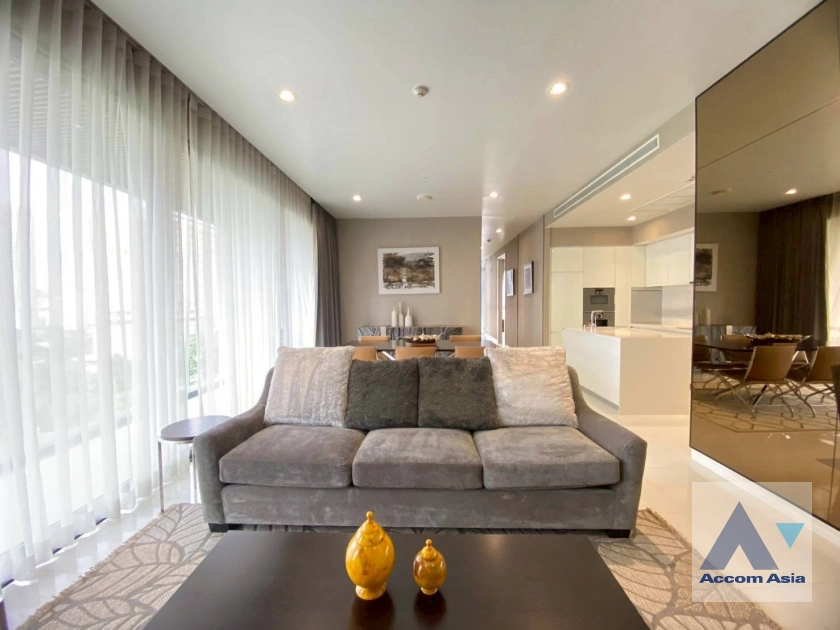 Vittorio Sukhumvit 39 Condominium  2 Bedroom for Sale BTS Phrom Phong in Sukhumvit Bangkok