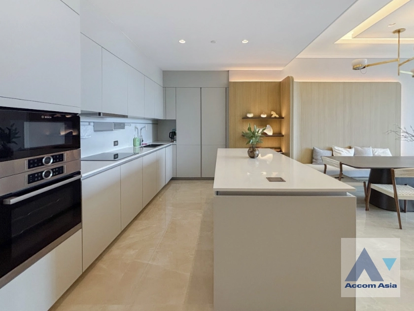 unit 2 Bedrooms  Condominium For Sale in Ploenchit, Bangkok  near BTS Chitlom (AA44950)