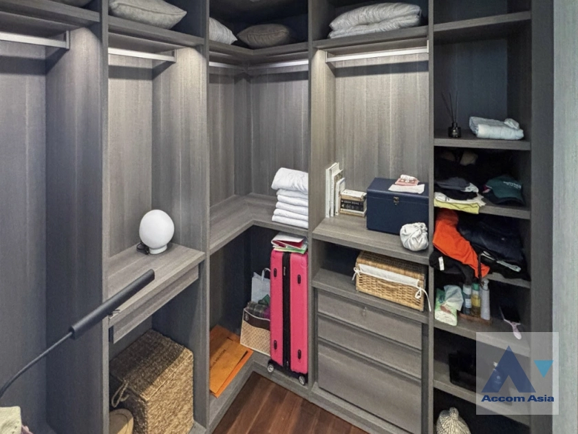 18  2 br Condominium For Sale in Ploenchit ,Bangkok BTS Chitlom at The Residences at Sindhorn Kempinski Hotel Bangkok AA44950