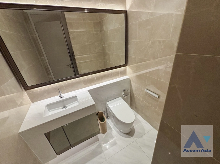 19  2 br Condominium For Sale in Ploenchit ,Bangkok BTS Chitlom at The Residences at Sindhorn Kempinski Hotel Bangkok AA44950